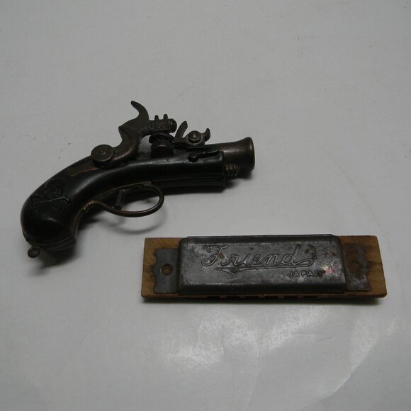 Vintage Redondo Pirata Pirate Pistol Spain & Friend Wooden Harmonica Japan - Picture 1 of 4